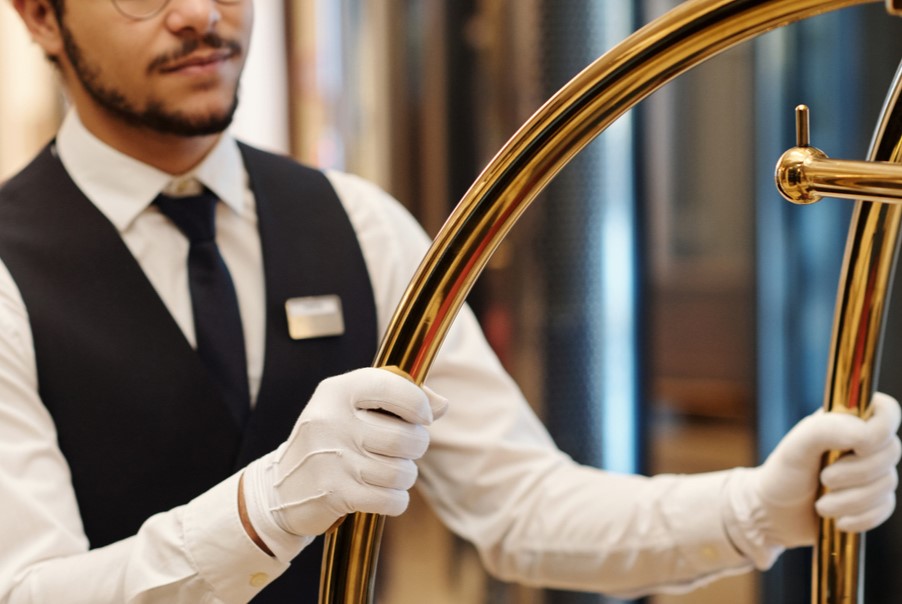 Bellboy nedir? Ne iş yapar? Nasıl Olunur?