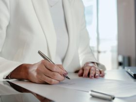 Noter çalışma saatleri nedir, noterler saat kaçta açılıyor?